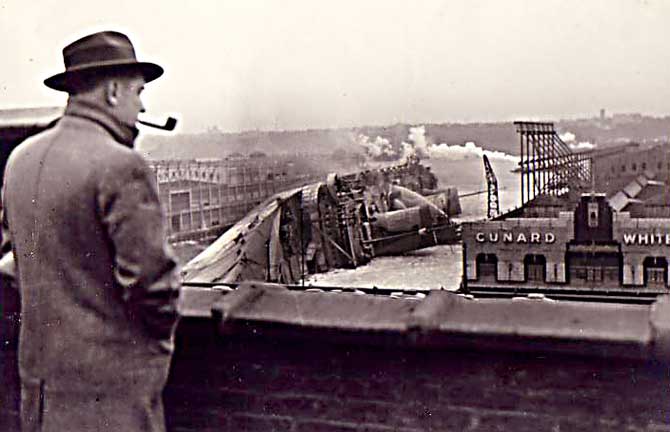 Normandie sunk in NY harbor